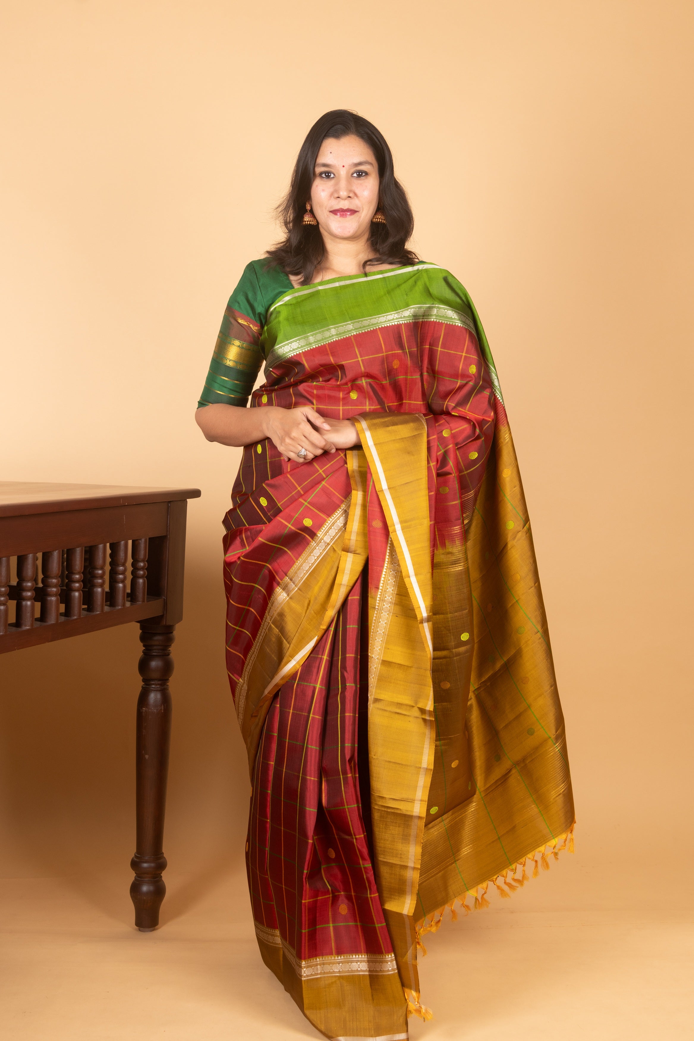 Maroon Zero-Zari Kanjivaram with Ganga-Jamuna Border
