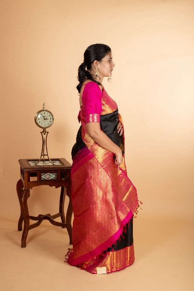 Black Kanjivaram, Korvai Border
